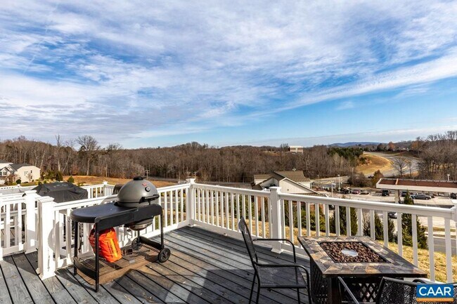 Foto del edificio - 2033 Elm Tree Ct