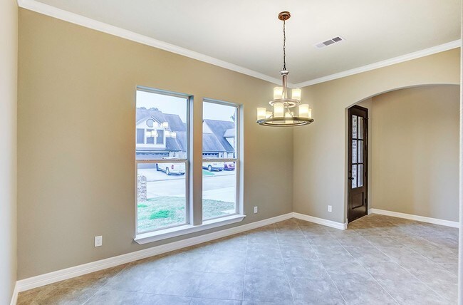 Building Photo - 7745 Regency Dr