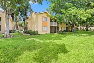 Building Photo - 1025 Coral Club Dr