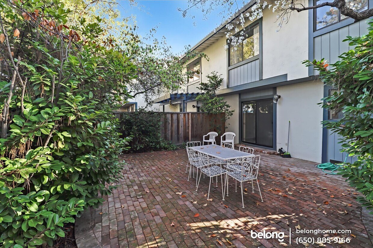 Primary Photo - 156 Granada Dr