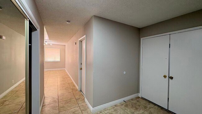 Foto del edificio - 3564 Redwood St