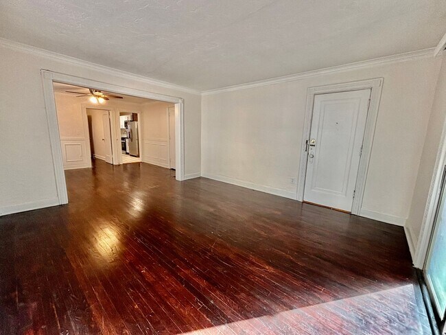 Foto del edificio - 5017-5019 Wyandotte St