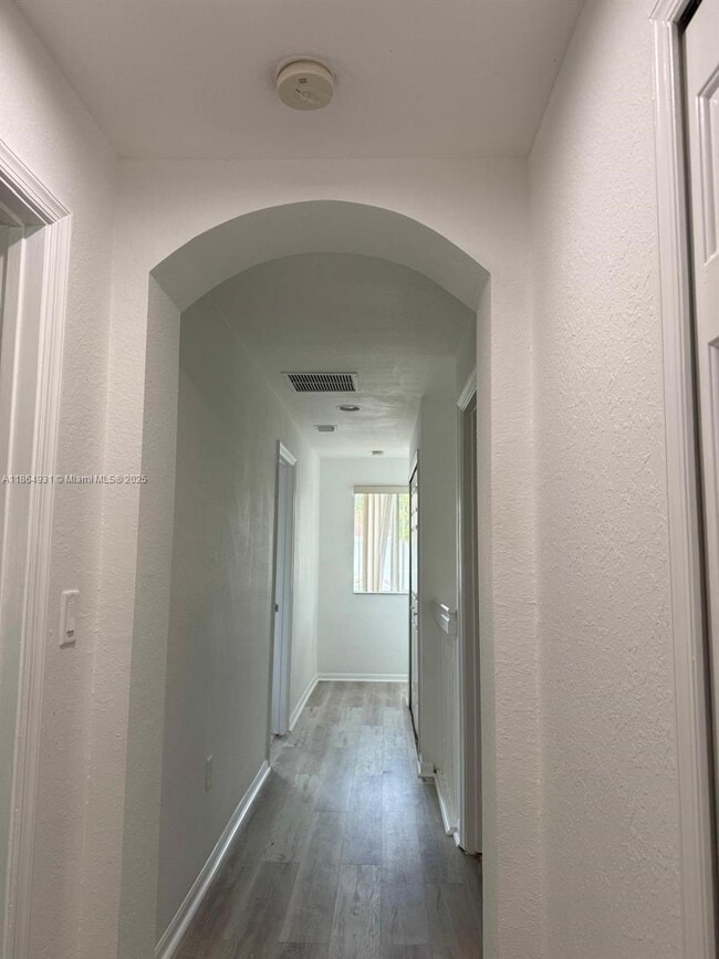 Foto del edificio - 2870 SE 15th Rd