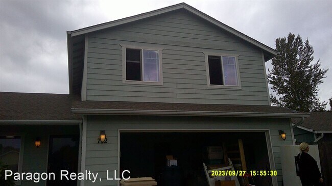 Foto del edificio - 4 br, 2.5 bath House - 772 NW Teak Loop