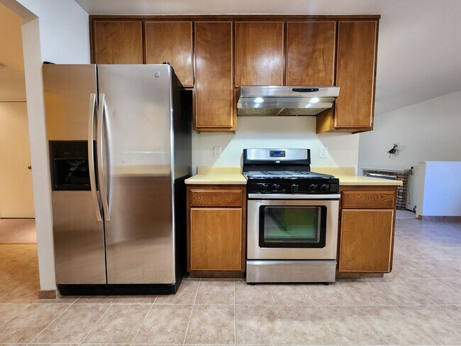 Building Photo - 3 Bedroom Home in Petaluma