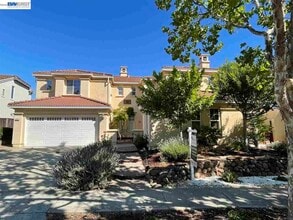 Building Photo - 9332 Mediar Dr