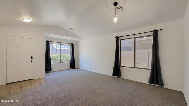 Foto del edificio - 12601 W Fairmount Ave