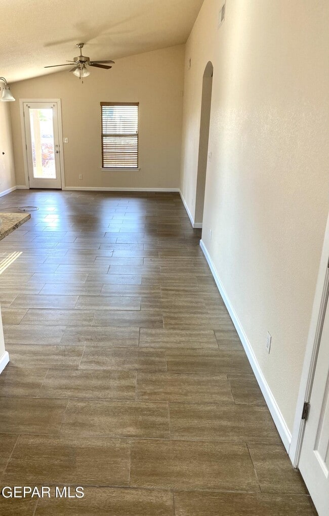 Foto del edificio - 3297 Belgian Trail