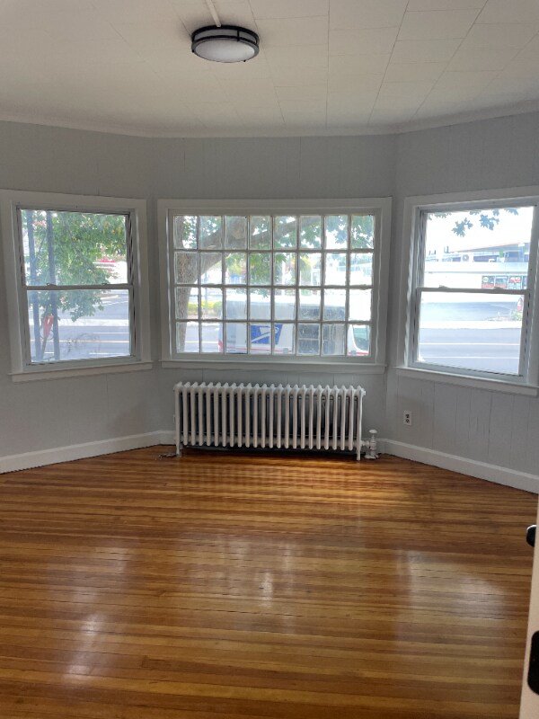 Building Photo - 451 New Park Ave