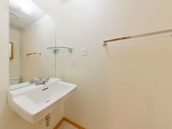 Foto del edificio - 2391 Lexington Village Ln
