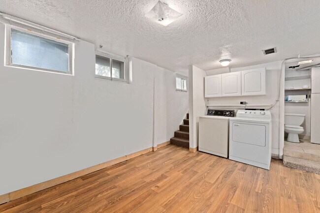 Building Photo - 1820 8th Ave