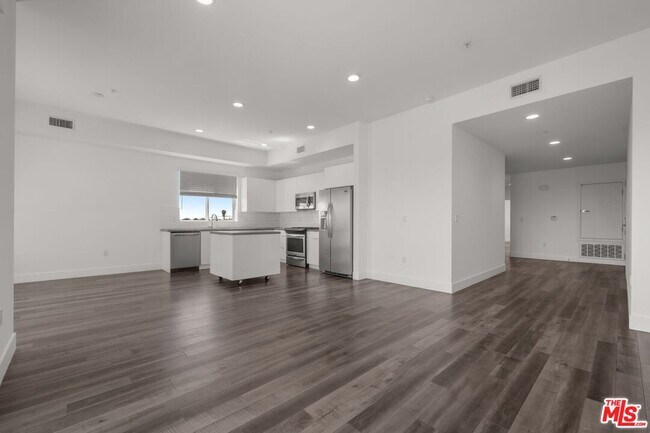 Foto del edificio - 1215 S Bedford St