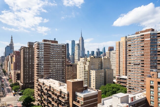 Foto del edificio - 340 E 23rd St