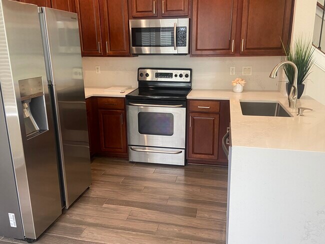 Foto del edificio - 4115 Crownwood Dr