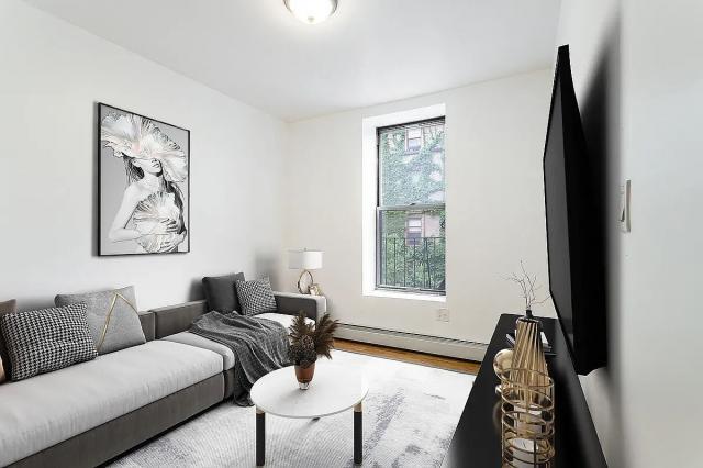 Foto principal - 2 bedroom in NEW YORK NY 10011