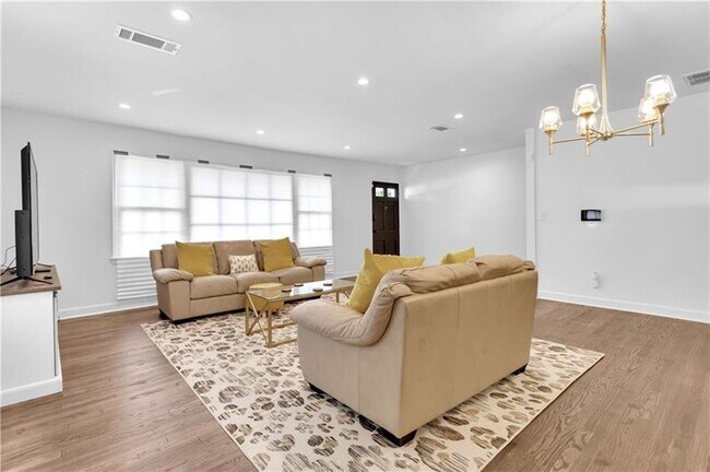 Foto del edificio - 1845 Penelope Rd NW