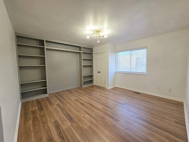 Foto del edificio - 326 N Escalante Dr