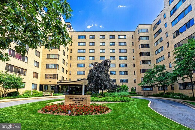 Foto del edificio - 3701 Connecticut Ave NW