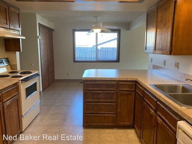 Foto del edificio - 3 br, 2 bath House - 2142 Maplewood Dr S