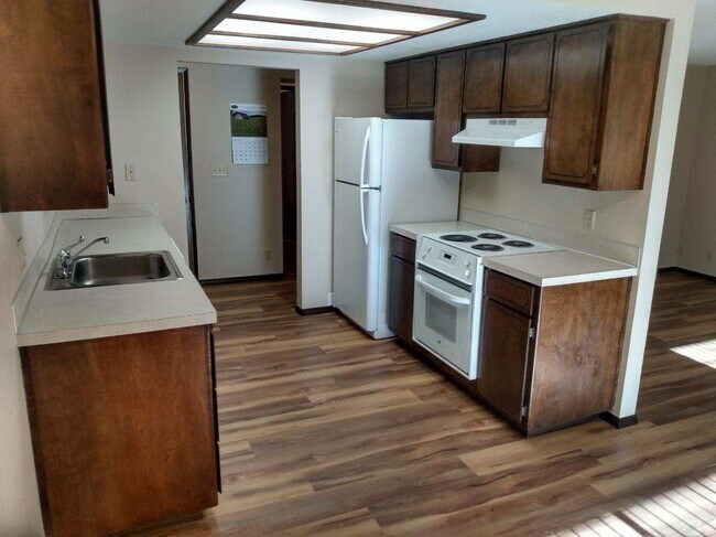 Foto del edificio - 2312 Hood Ave