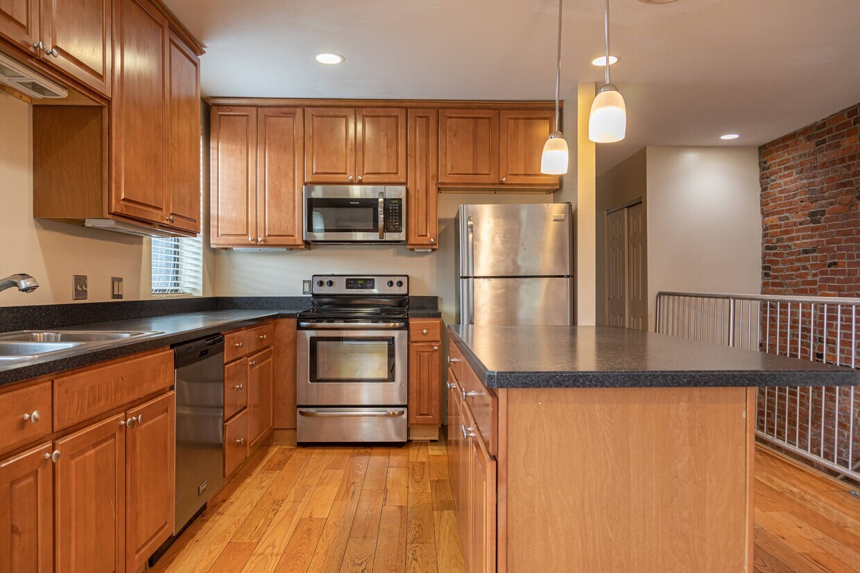 Live South Side Apartments in Pittsburgh, PA