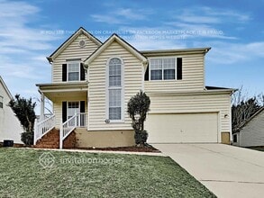 Building Photo - 389 Queens Dr SW