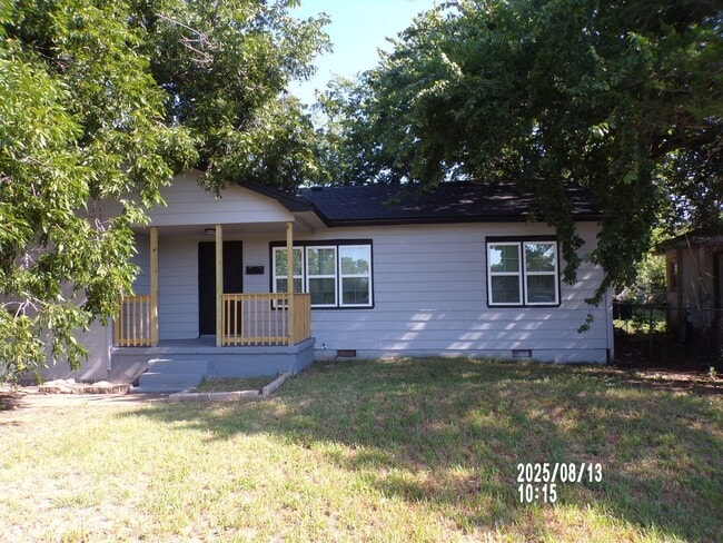 Building Photo - Move In Special: $200 off on The First Ful...