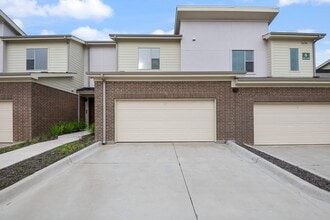 Building Photo - Jefferson Verdant