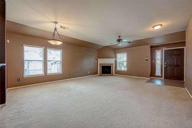 Foto del edificio - 2102 Cory Crossing Ln