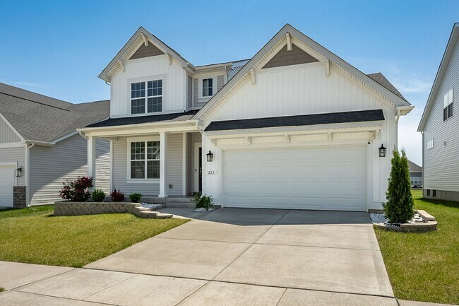 Building Photo - 223 Randlin Dr