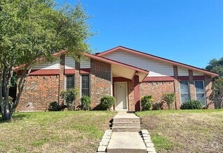 Building Photo - 721 Mockingbird Dr