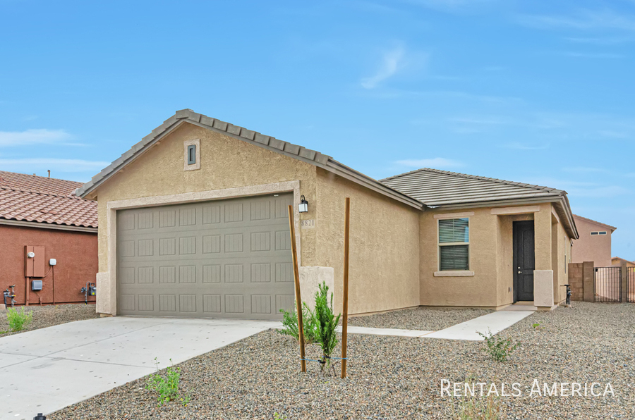 Foto principal - 8821 E Stone Meadow Cir