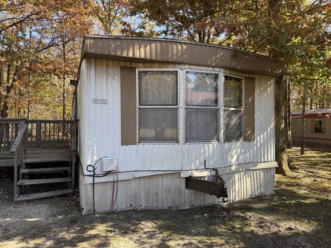 Foto del edificio - 1009 N Eve St