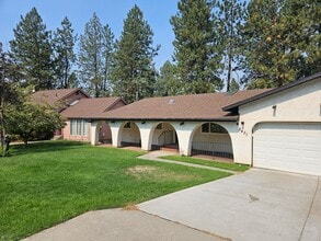 Building Photo - 8431 N General Grant Way