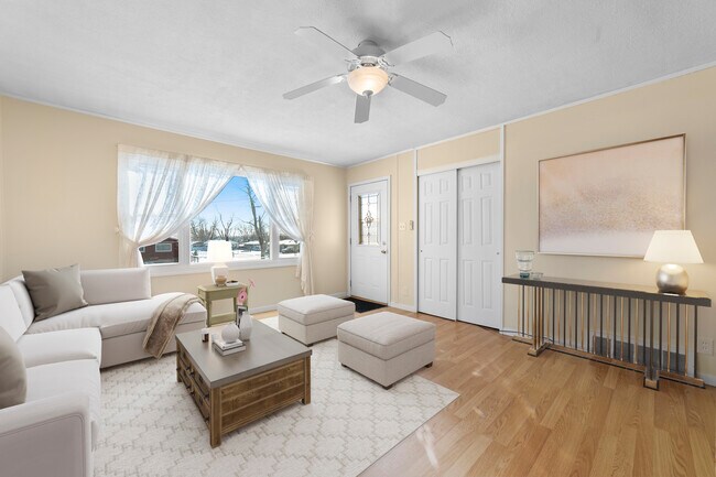 Building Photo - 1210 18th St SW