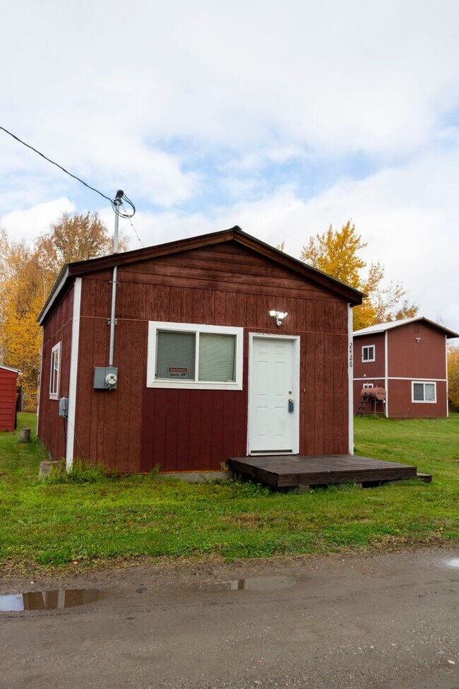 Foto del edificio - *Updated* Efficiency Home with Full Kitche...
