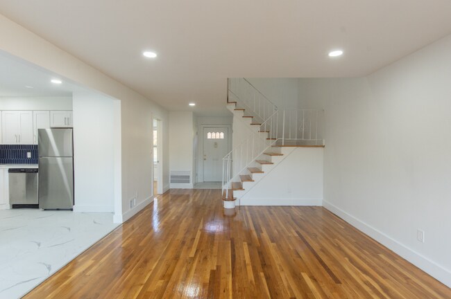 Foto del edificio - 505 Adams Ln