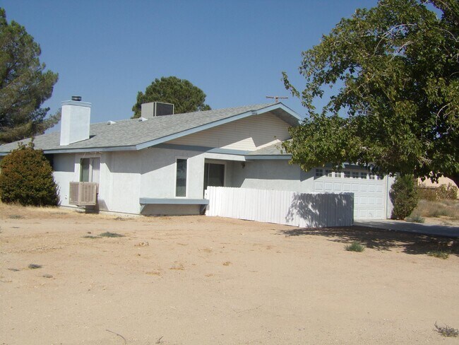 Building Photo - 20501 Corwin St