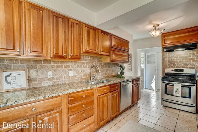 Building Photo - 2 br, 1 bath House - 4492 Zenobia St