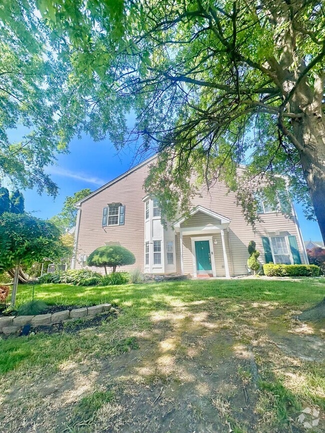 Building Photo - 9 Sawgrass Ct