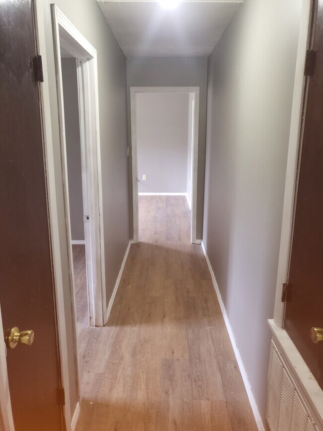 Foto del edificio - 186 Houston Rd