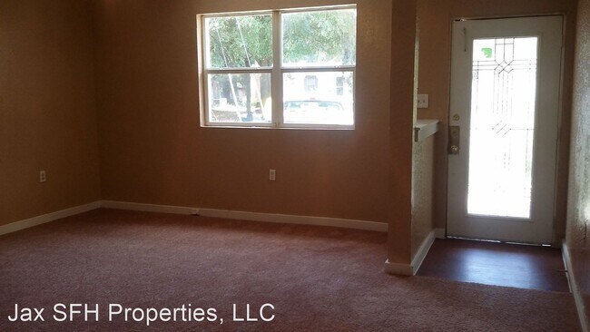 4 br, 2 bath House - 6336 Toni Ave photo'