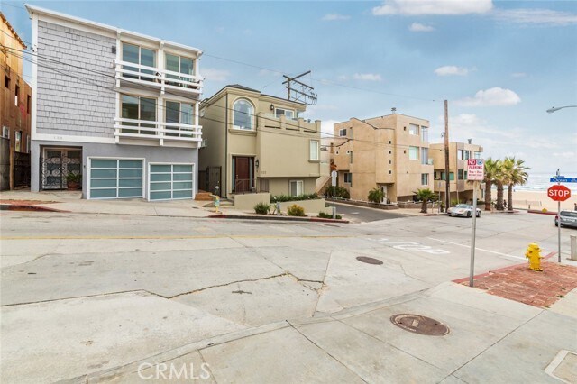 Foto del edificio - 126 Neptune Ave