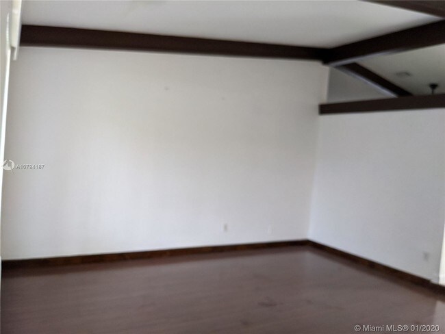 Building Photo - 10900 SW 139th Ave