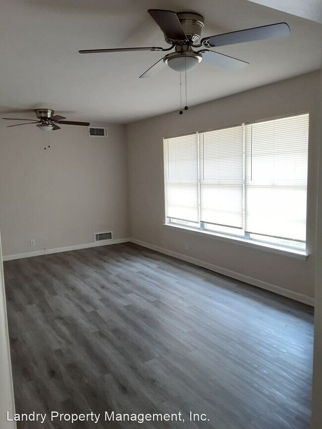 Foto del edificio - 2 br, 2 bath House - 1104 N Douglas