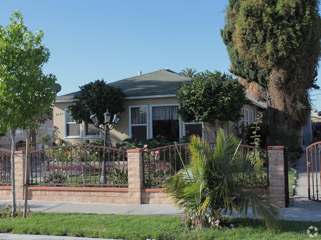 Foto del edificio - 4028 E 57th St