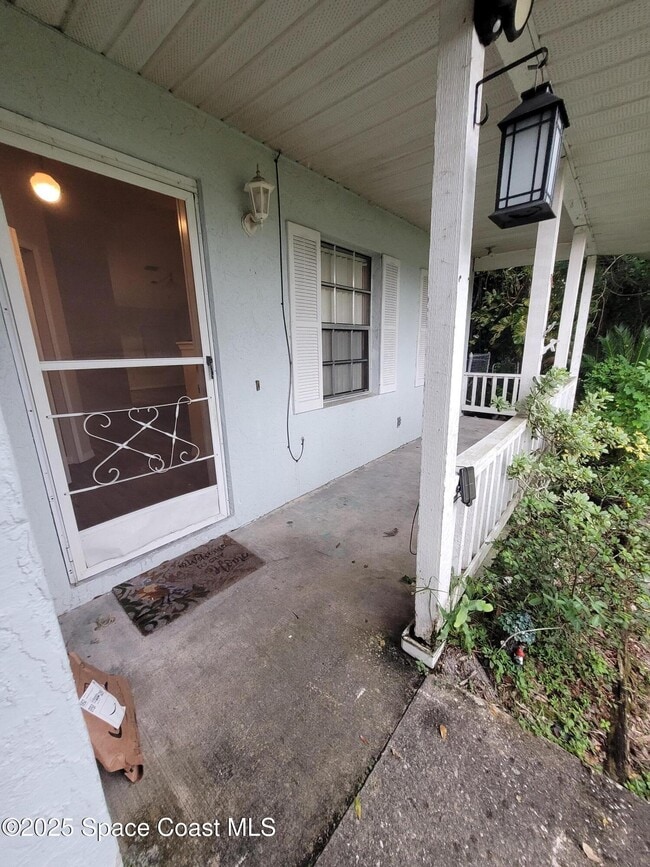 Building Photo - 1606 Espejo St SE