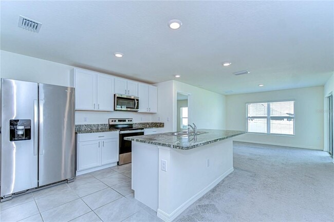 Building Photo - 38255 Sonnet Landing Ave