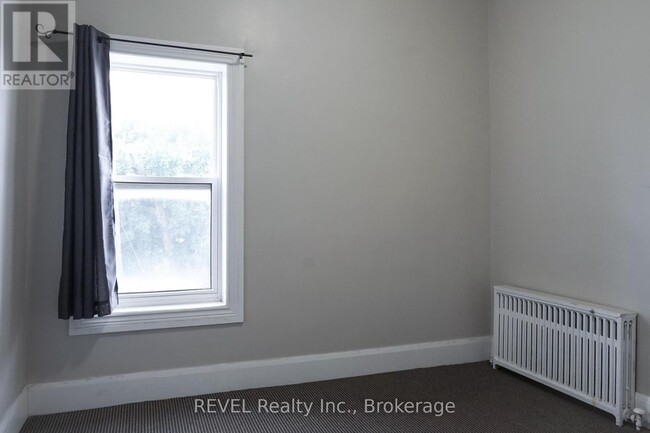 Building Photo - 18 Clairmont St