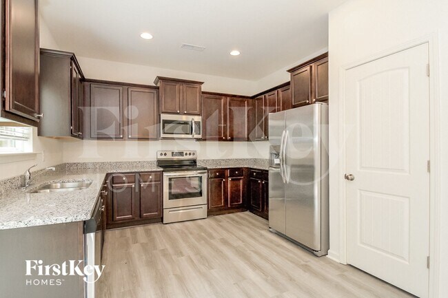 Foto del edificio - 5659 Beaver Pond Tl